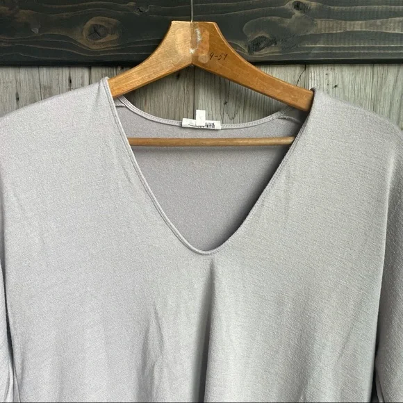 Wilfred Free v-neck gray blouse size xs - Picture 2 of 10